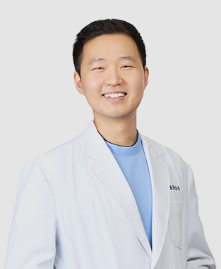 실명에 이를 수 있는 당뇨성 망막병증  50~60대라면 안과 정기검진이 필수